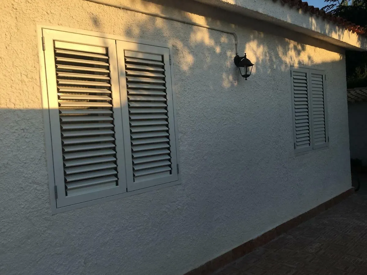 Relais Villa Simonetta With Descent To The Sea Fontane Bianche