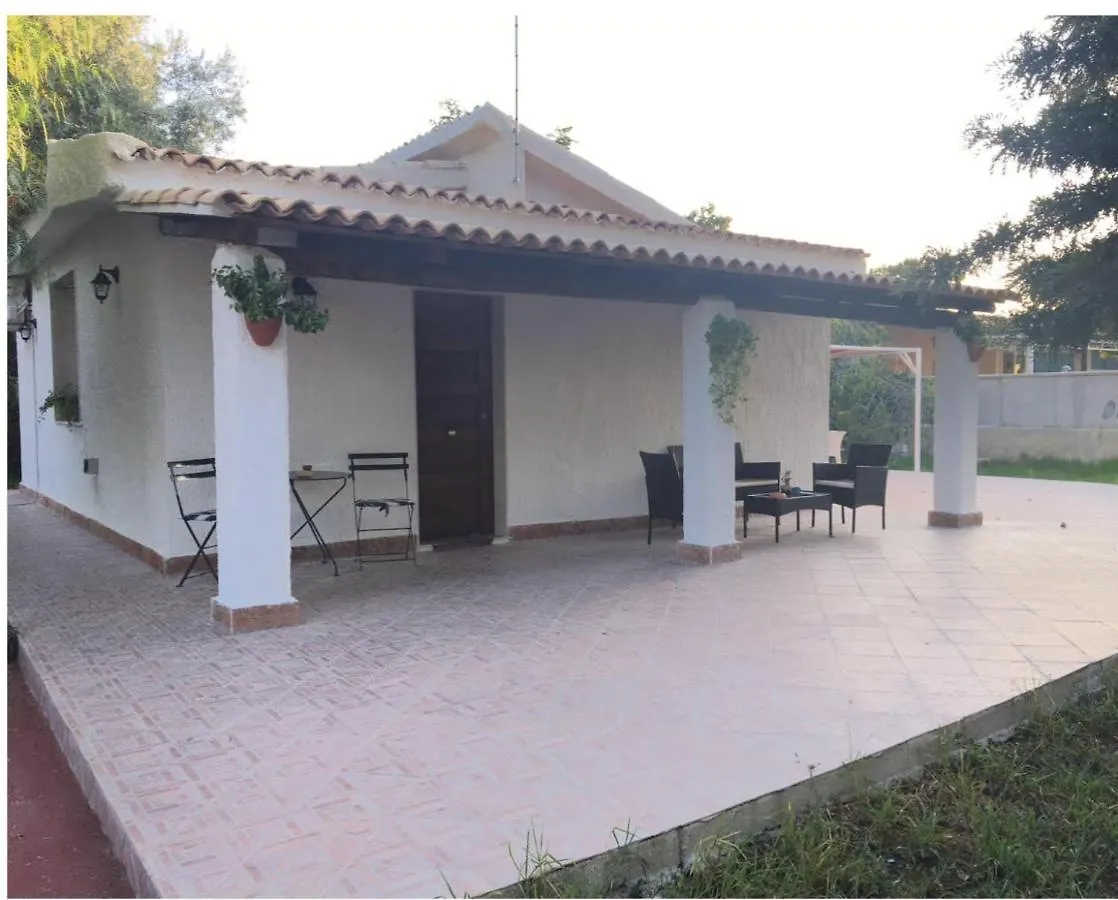 Relais Villa Simonetta With Descent To The Sea Fontane Bianche Italie